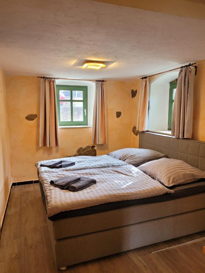 Unterkunft Am Weinberg Nunchritz Luaran gambar